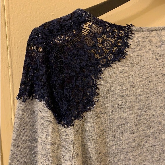 Top - Picture 3 of 4